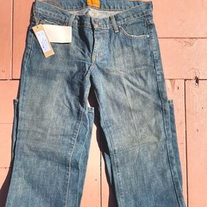 James Jeans
Original 5 Pocket Bootleg
Size: 28